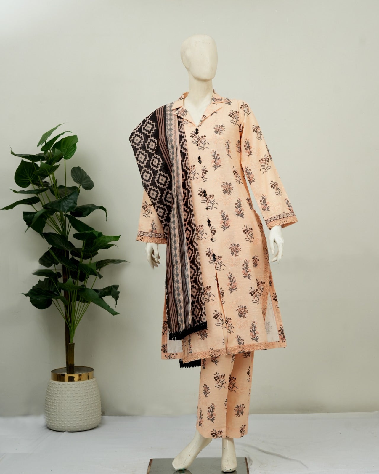 Un-Stitched Peach Printed Khaddar 3 PC | DD-PKHDR-019