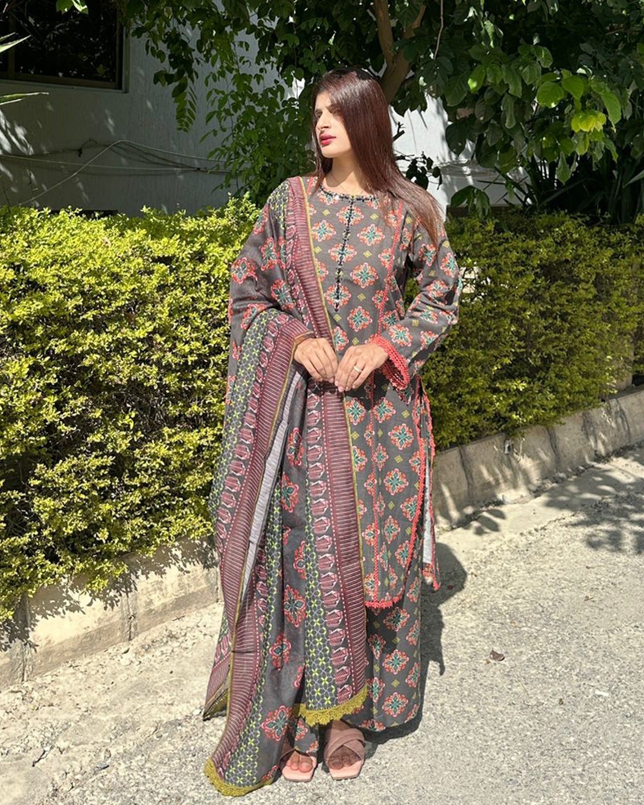 Un-Stitched Double Dot Wear Black Printed Khaddar 3 PC | DD-PKHDR-020