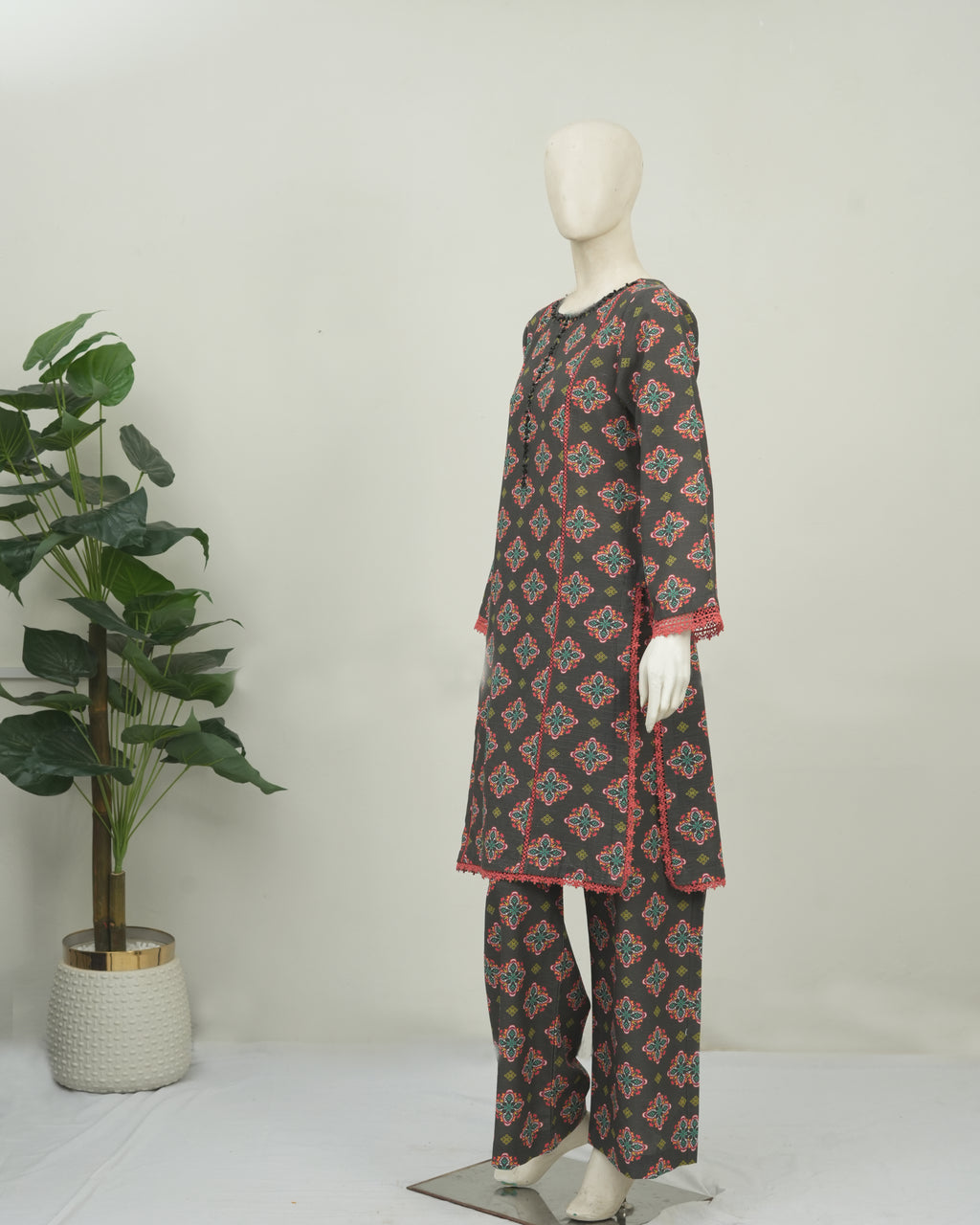 Un-Stitched Double Dot Wear Black Printed Khaddar 3 PC | DD-PKHDR-020