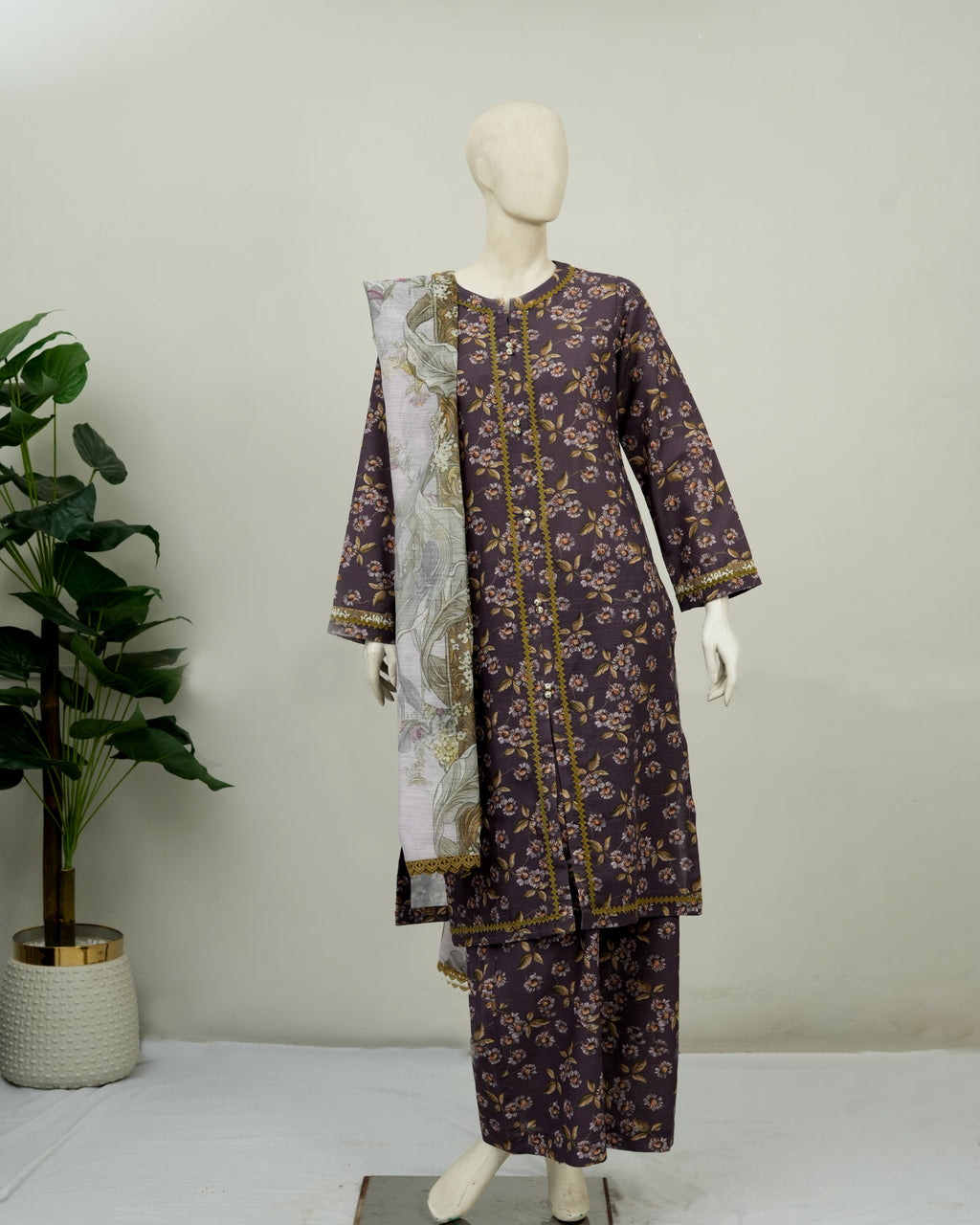 Un-Stitched Purple Printed Khaddar 3 PC | DD-PKHDR-023