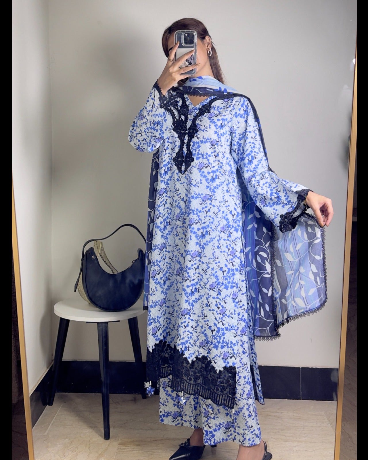 Un-Stitched Printed DD Lawn Blue 3 Pcs | DD-PLAWN-027