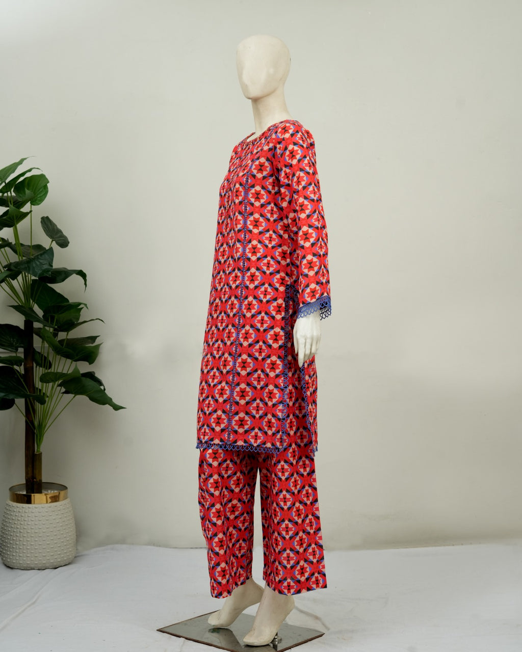 Un-Stitched Blue Pink Printed Khaddar 3PC | DD-PKHDR-018